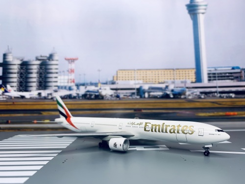 Emirates 阿联酋航空 Boeing 777-300 A6-EMM  55192 Dragon Models 1:400