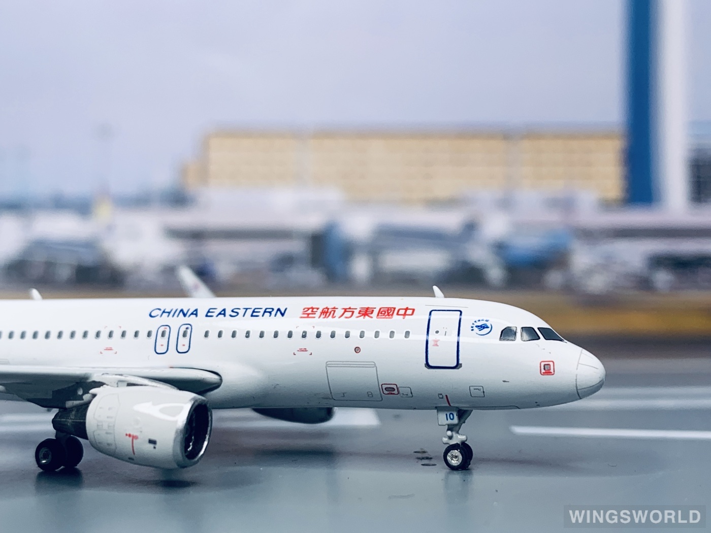 Phoenix 1:400 PH11076 China Eastern 中国东方航空 Airbus A320 B-1610