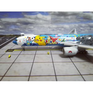 ANA 全日空 Boeing 777-300 JA754A 皮卡丘 XX4101A JC Wings 1:400