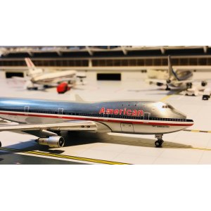 American Airlines 美国航空 Boeing 747-100 N9674 1970s colors. Polished fuselage. With rolling gears. GJAAL1205 Geminijets 1:400