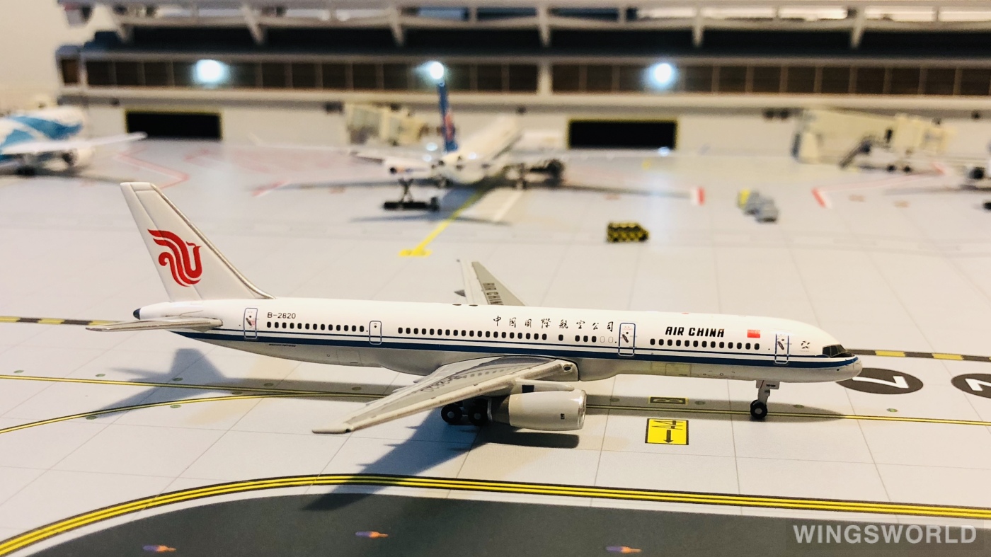 Geminijets 1:400 GJCCA1022 Air China 中国国际航空 Boeing 757-200 B-2820
