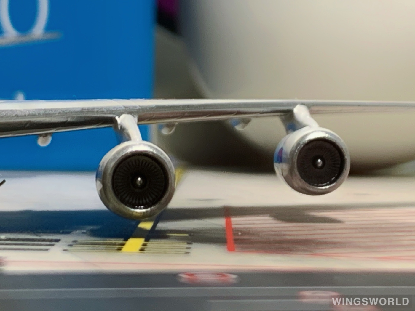 Phoenix 1:400 PH04036 ANA 全日空 Boeing 747-400 JA8962