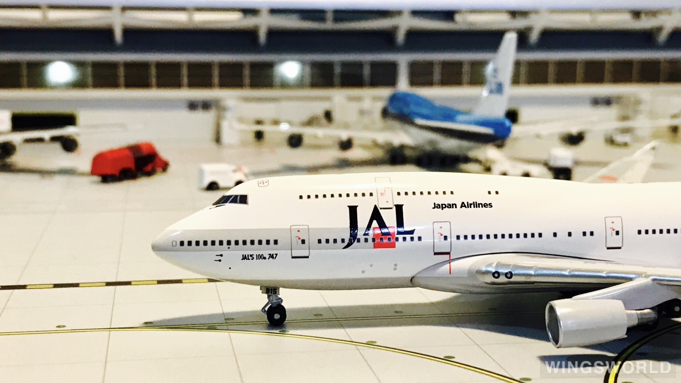 Big Bird 1:400 BB4-2004-06A Japan Airlines 日本航空 Boeing 747-400 JA8915
