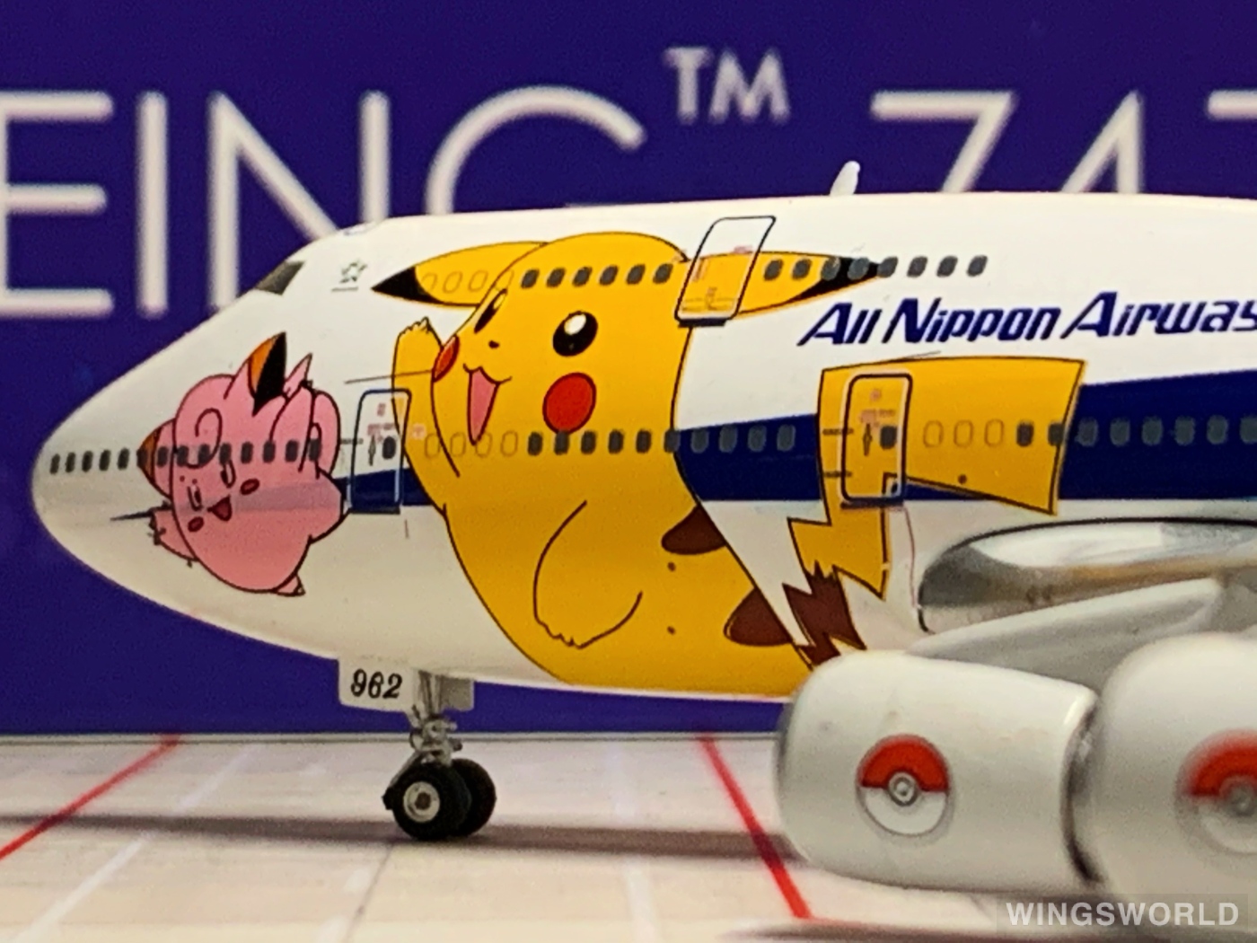 phoenix 1:400 boeing 747-400 ana 全日空 ph04036 ja8962 皮卡丘