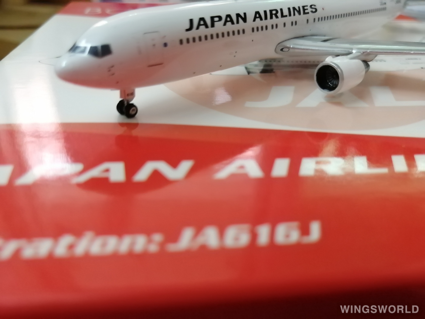 Phoenix 1:400 PH10816 Japan Airlines 日本航空 Boeing 767-300 JA616J