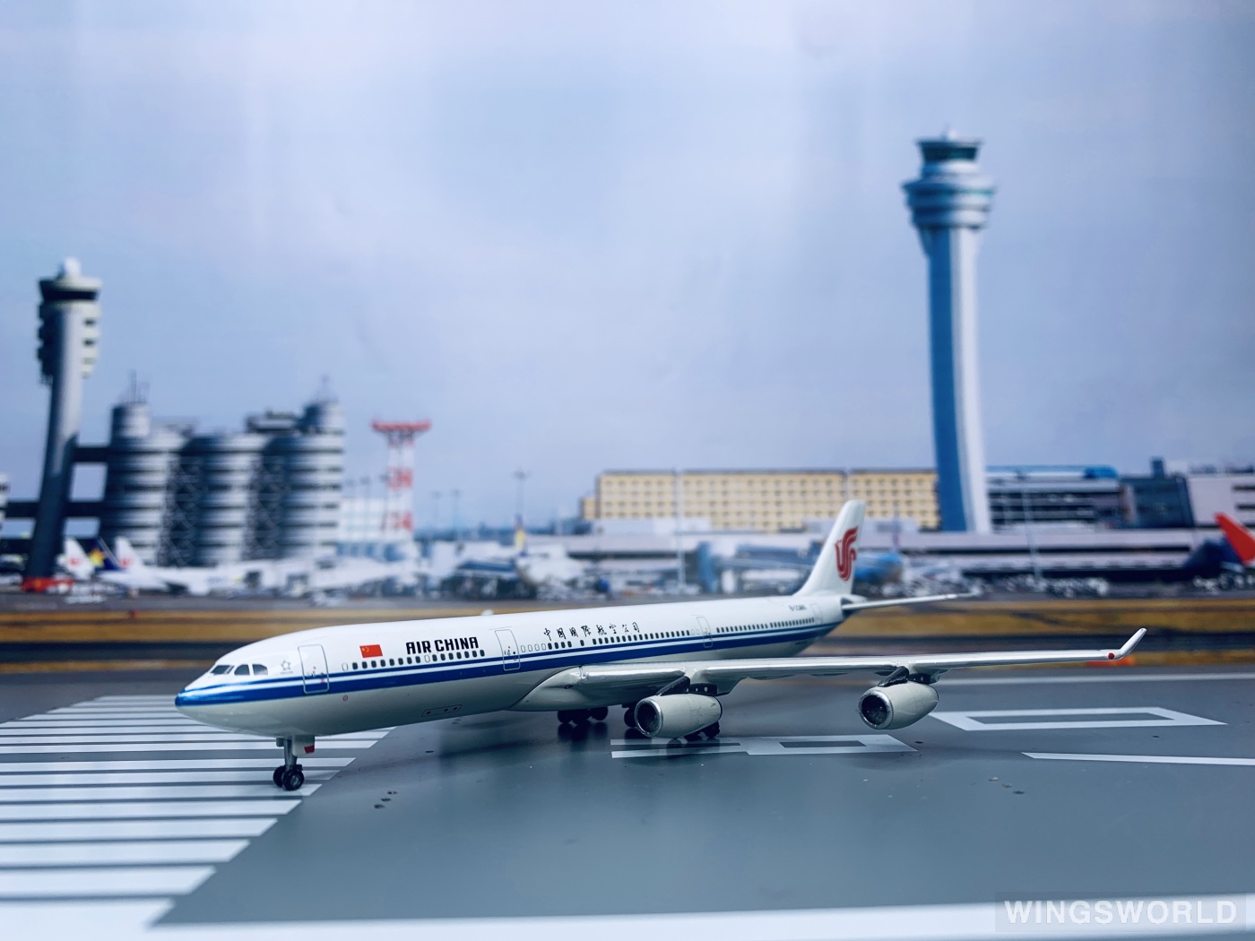 Geminijets 1:400 GJCCA648 Air China 中国国际航空 Airbus A340-300 B-2386