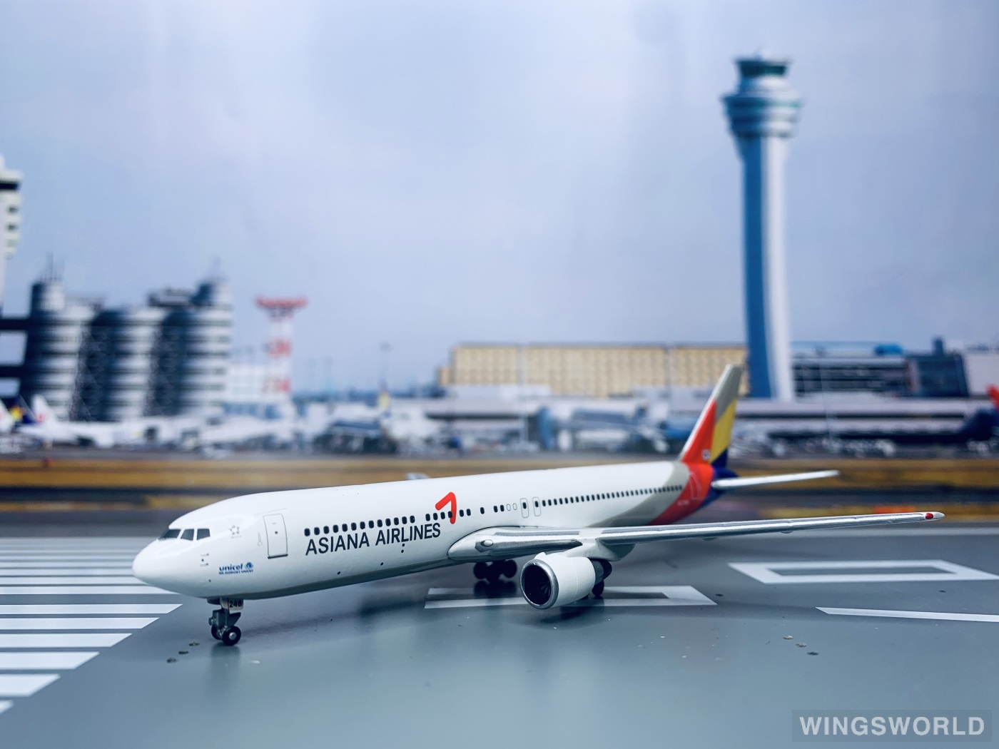 Phoenix 1:400 PH10165 Asiana 韩亚航空 Boeing 767-300 HL7248