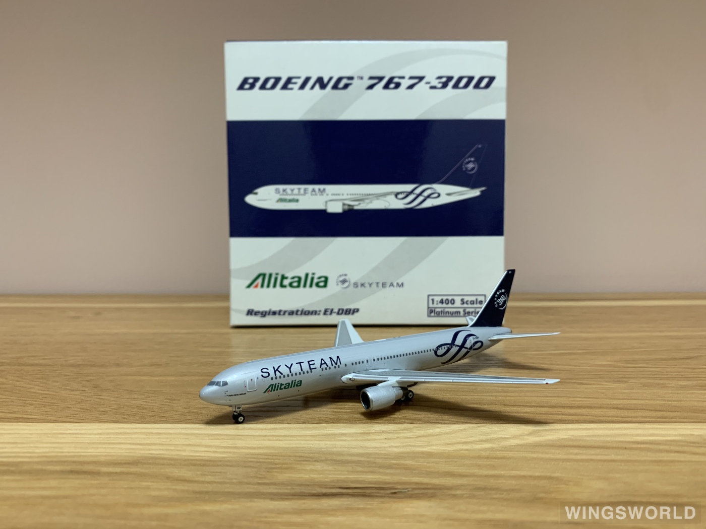 Phoenix 1:400 PH10328 Alitalia 意大利航空 Boeing 767-300 EI-DBP