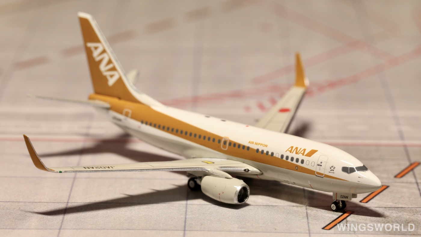 Phoenix 1:400 PH10735 ANA 全日空 Boeing 737-700 JA02AN