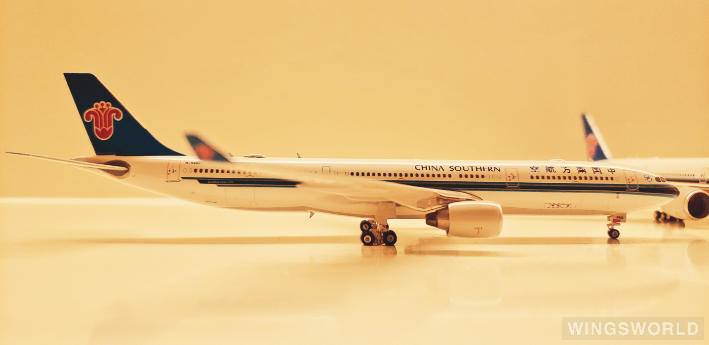 Phoenix 1:400 PH11381 China Southern 中国南方航空 Airbus A330-300 B-5966