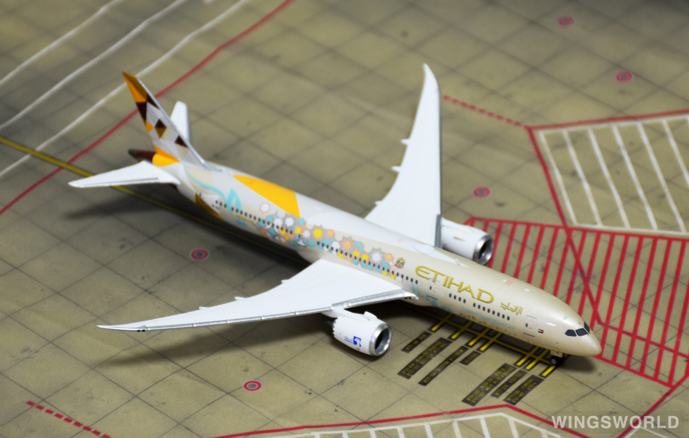 Phoenix 1:400 PH04312 Etihad Airways 阿提哈德航空 Boeing 787-9 A6-BLI