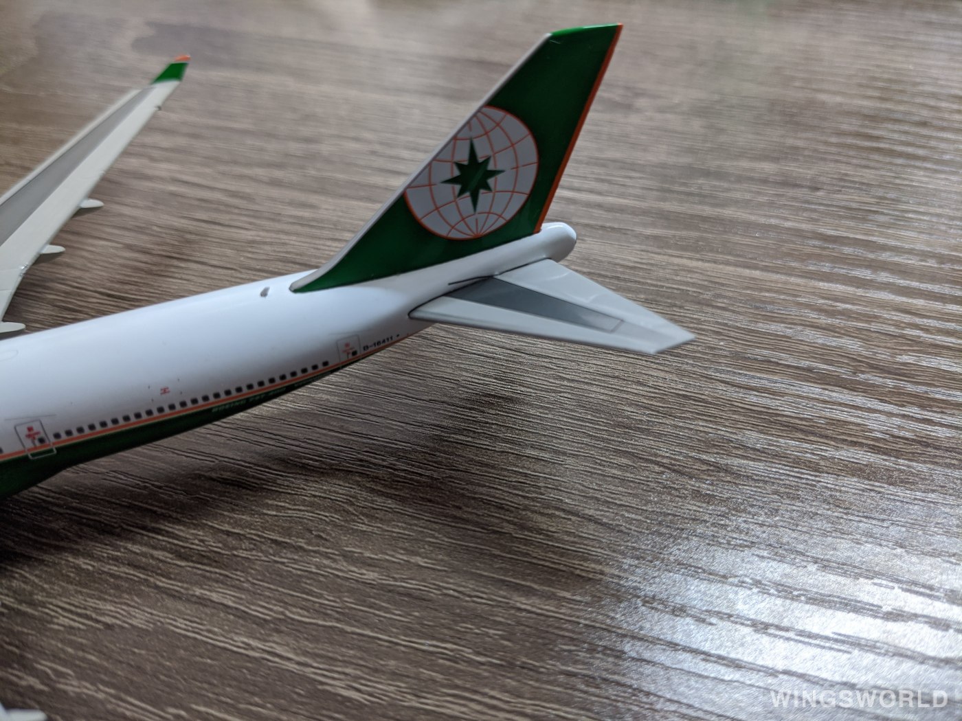 Geminijets 1:400 GJEVA1694 EVA Air 长荣航空 Boeing 747-400 B-16411