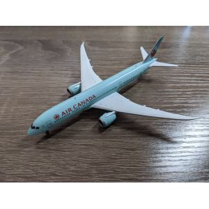 Air Canada 加拿大航空 Boeing 787-9 C-FNOE 2004s colors. With rolling gears. GJACA1537 Geminijets 1:400
