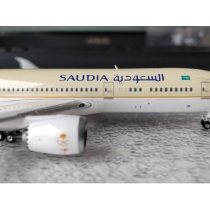 Saudia 沙特阿拉伯航空 Boeing 787-9 HZ-ARA  PH11233 Phoenix 1:400