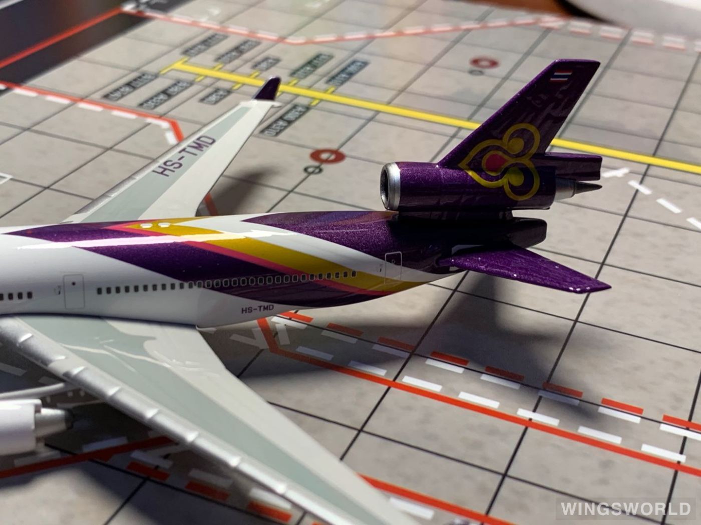 Phoenix 1:400 PH10817 Thai Airways 泰国国际航空 McDonnell Douglas MD-11 HS-TMD