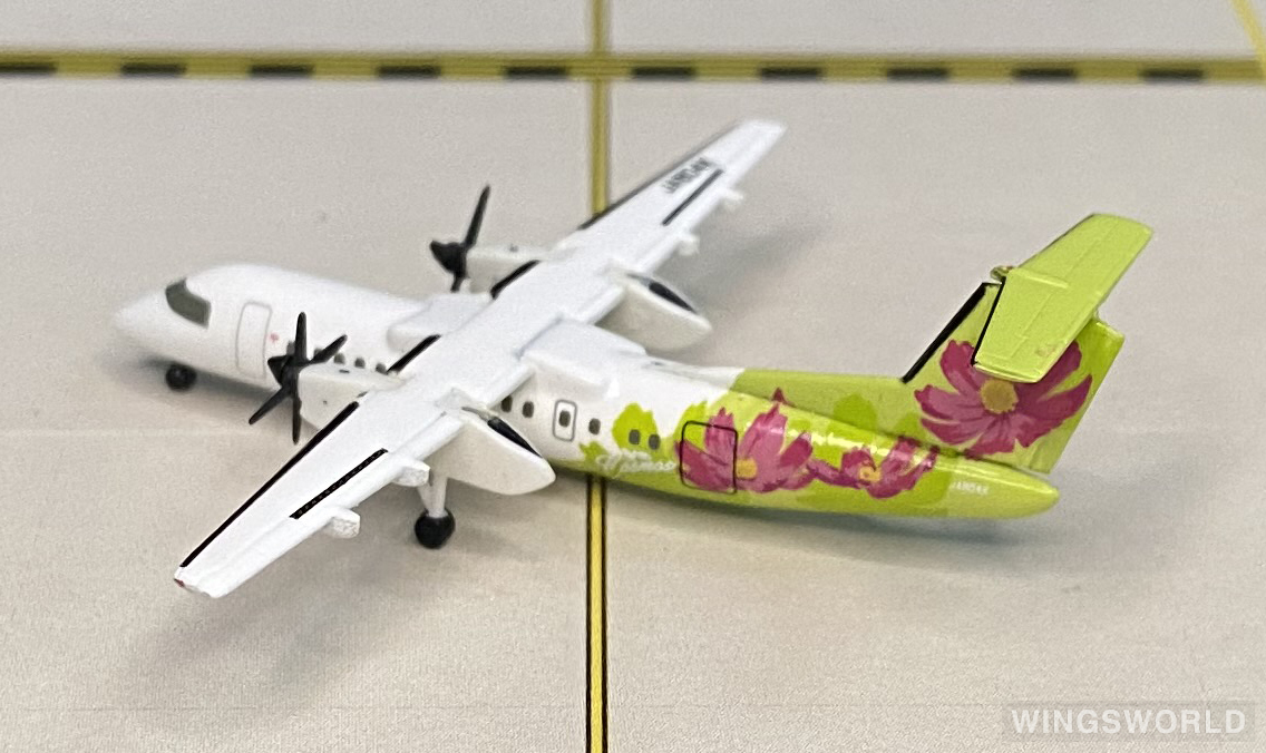 Hogan 1:500 DH58004 ANA 全日空 Bombardier Dash 8-300 JA804K