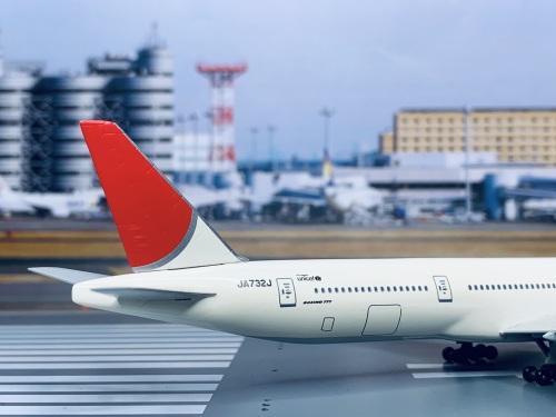 Japan Airlines 日本航空 Boeing 777-300 JA732J  55514 Dragon Models 1:400