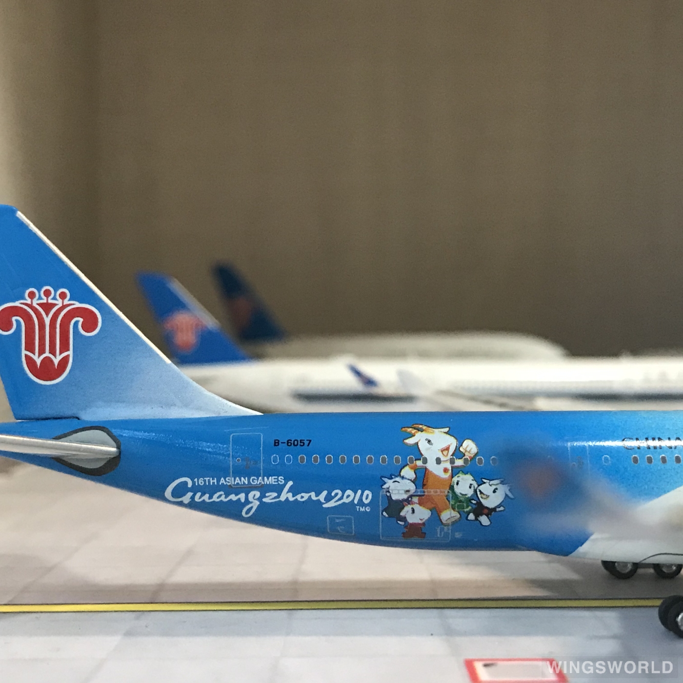 AeroClassics 1:400 AC4B6057 China Southern 中国南方航空 Airbus A330-200 B-6057