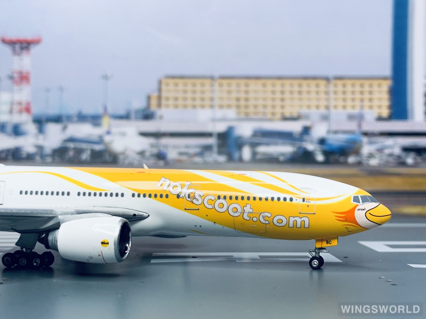 Phoenix 1:400 PH11326 NokScoot 酷鸟航空 Boeing 777-200ER HS-XBC