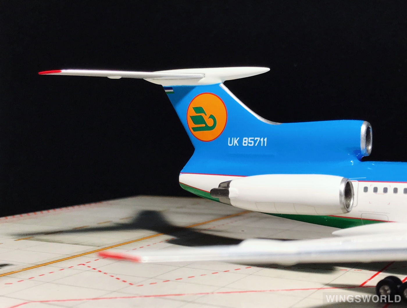 Phoenix 1:200 PH20065 Uzbekistan Airways 乌兹别克斯坦航空 Tupolev Tu-154 UK-85711