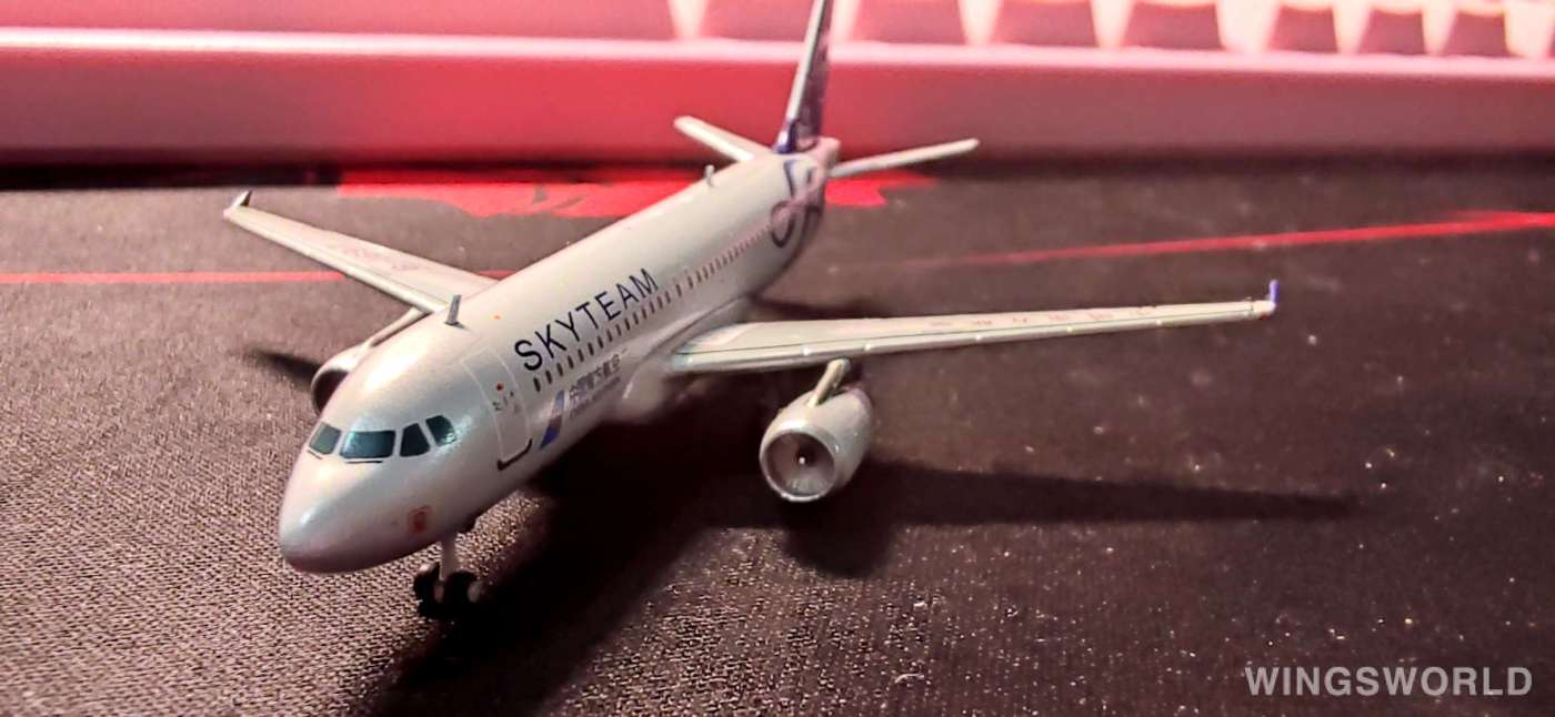 JC Wings 1:400 XX4230 China Southern 中国南方航空 Airbus A320 B-1697