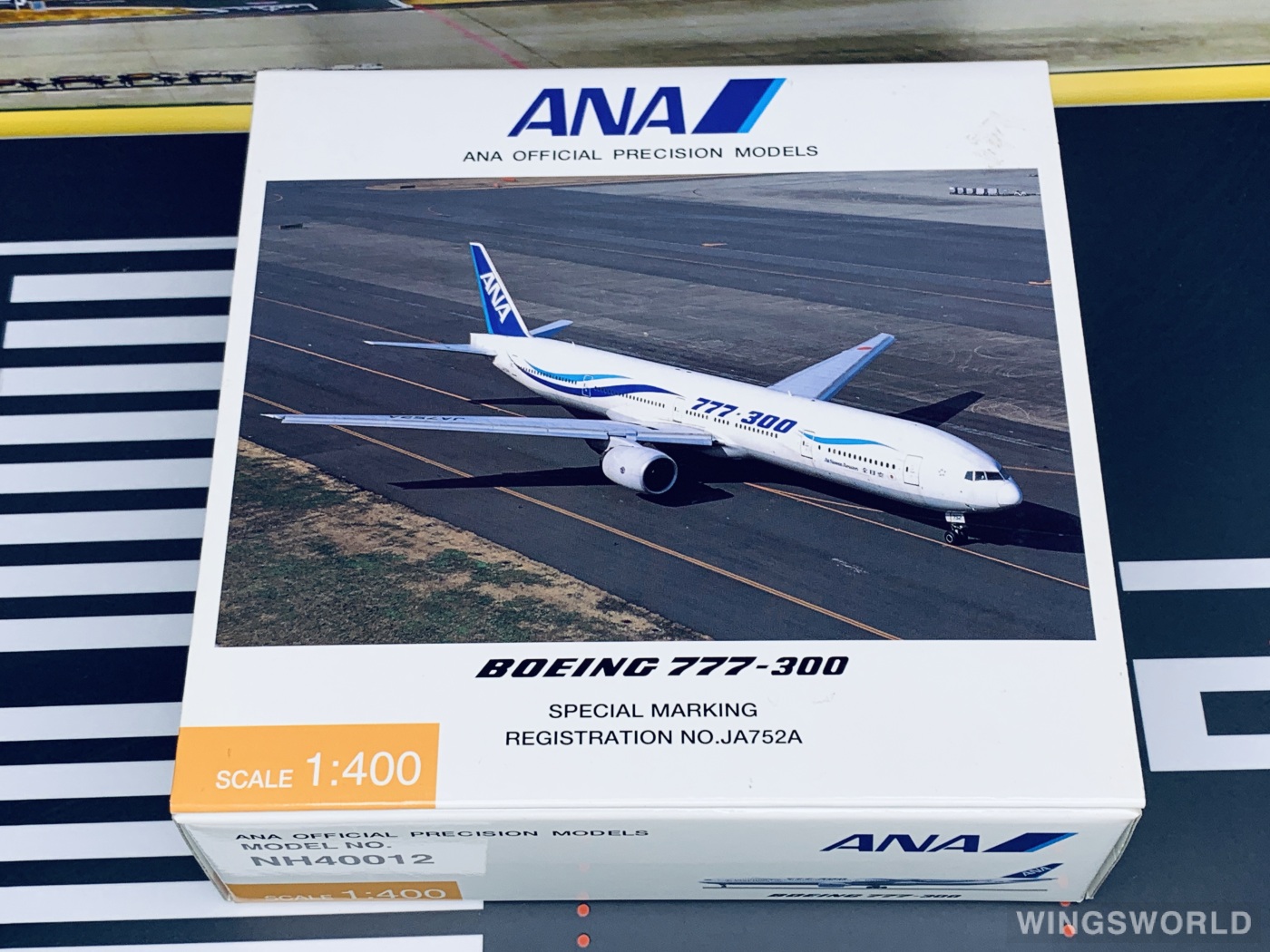 Hogan 1:400 NH40012 ANA 全日空 Boeing 777-300 JA752A