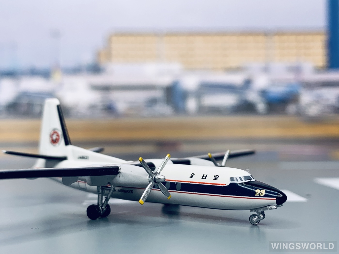AeroClassics 1:400 Fokker F-27 ANA 全日空ACJA8623 JA8623 的
