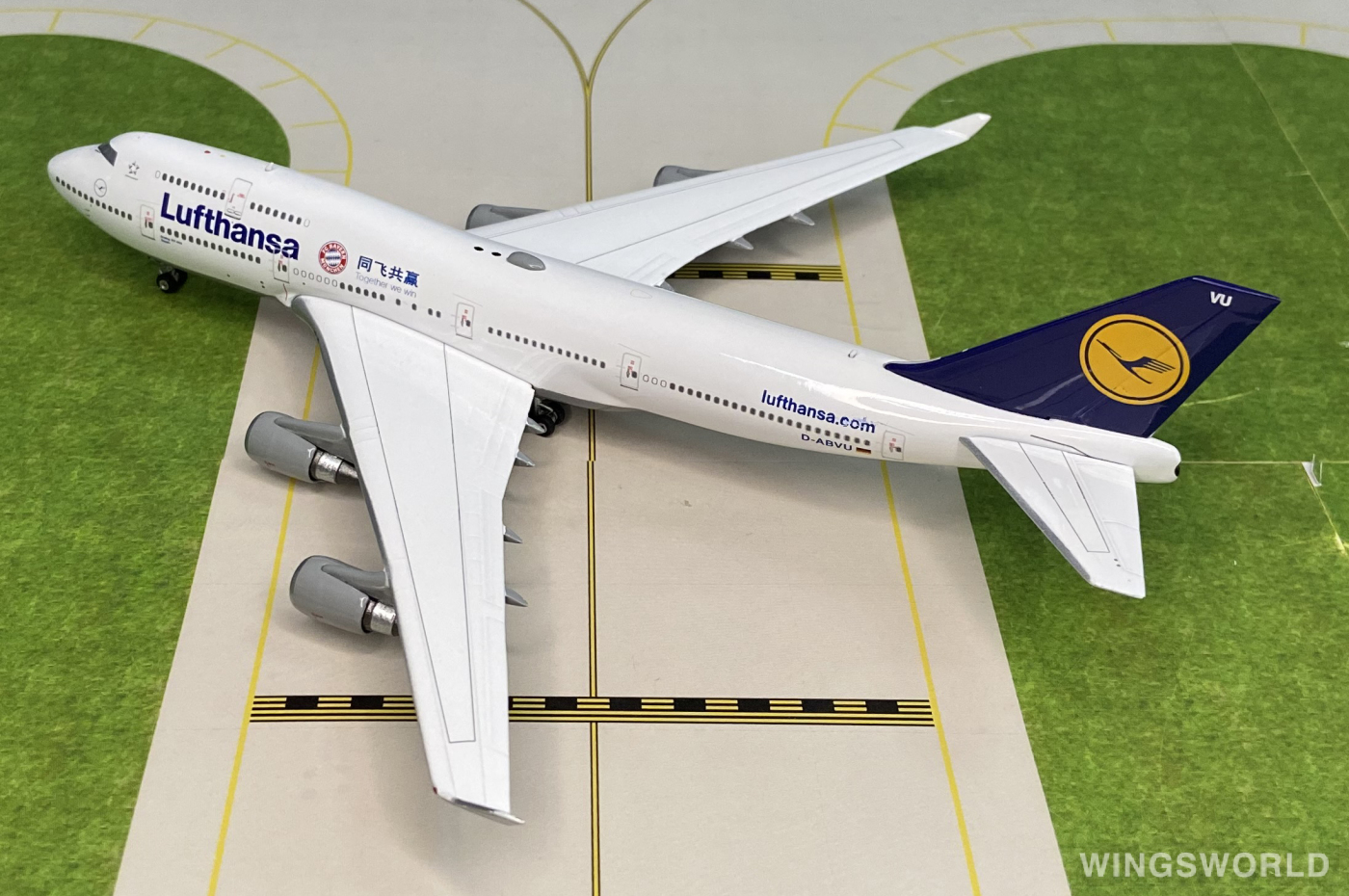 Phoenix 1:400 PH04079 Lufthansa 汉莎航空 Boeing 747-400 D-ABVU