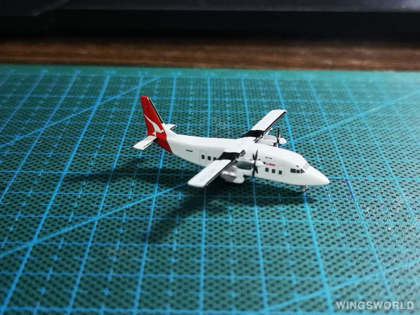 Herpa 1:500 523110 Qantas 澳洲航空 Short 360 VH-SUR