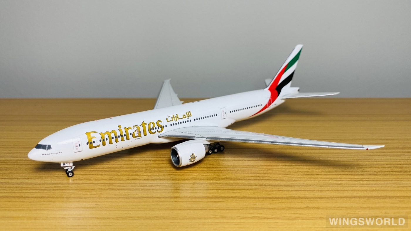 Phoenix 1:400 PH10384 Emirates 阿联酋航空 Boeing 777-200 A6-EWC