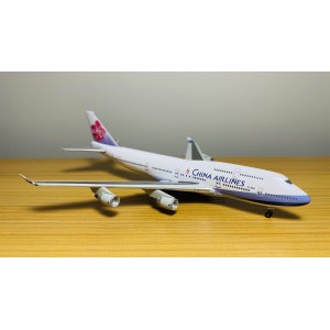 China Airlines 中华航空 Boeing 747-400 B-18251 1997s colors. Exclusive for Airshop, Taiwan. 55401 Dragon Models 1:400