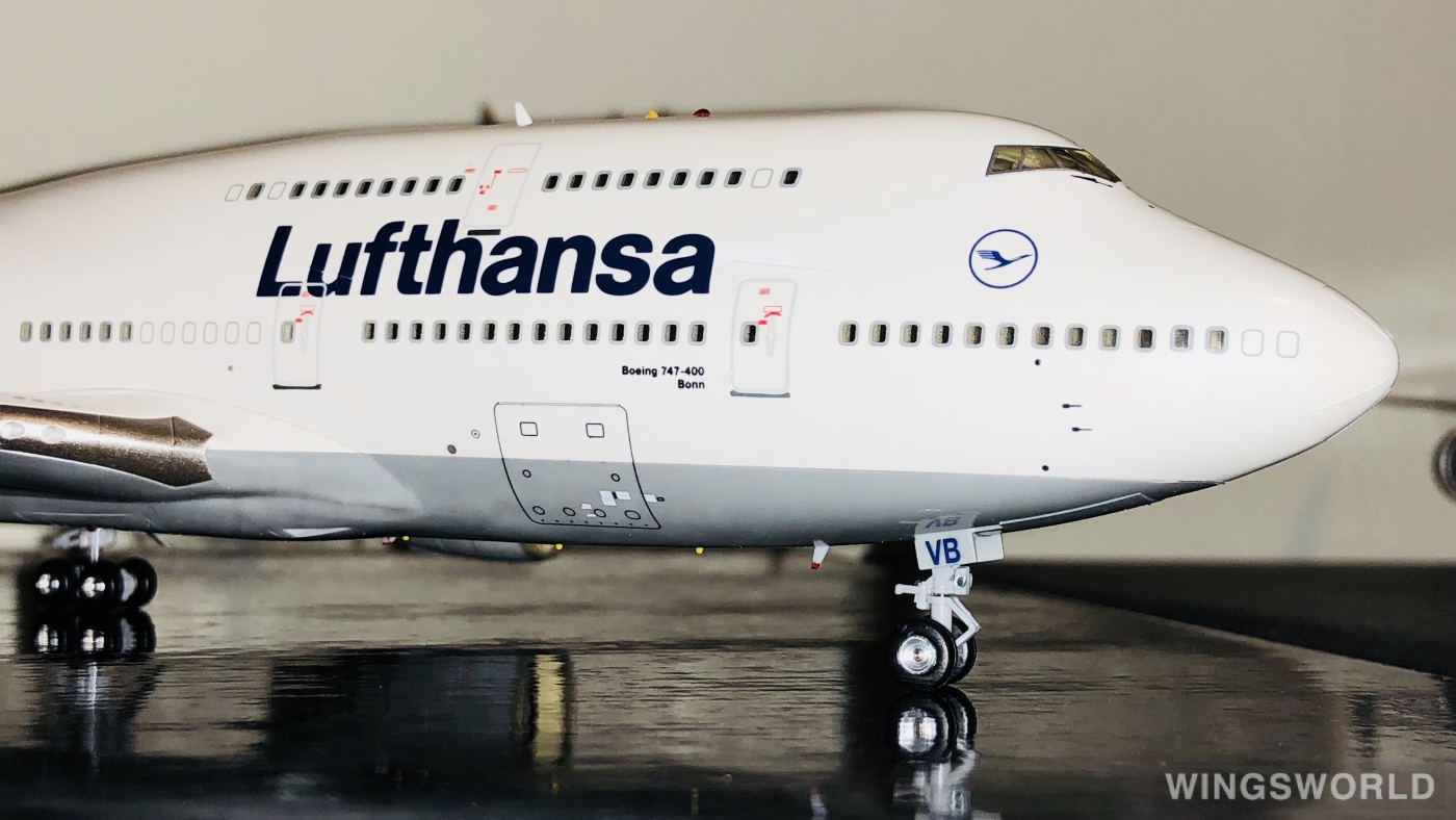 1/400 747-400 ニュージーランド 航空「ロード・オブ・ザ・リング