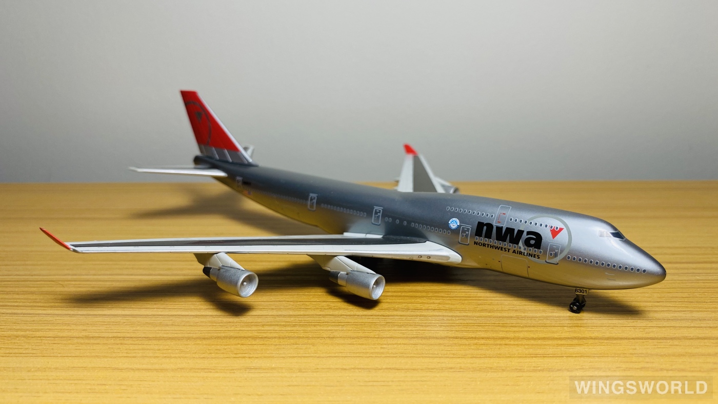 Dragon Models 1:400 55074C Northwest Airlines 美国西北航空 Boeing 747-400 N661US