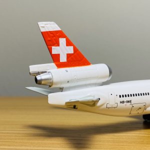 Swiss 瑞士国际航空 McDonnell Douglas MD-11 HB-IWE 2003s colors. 84001003 TucanoLine 1:400