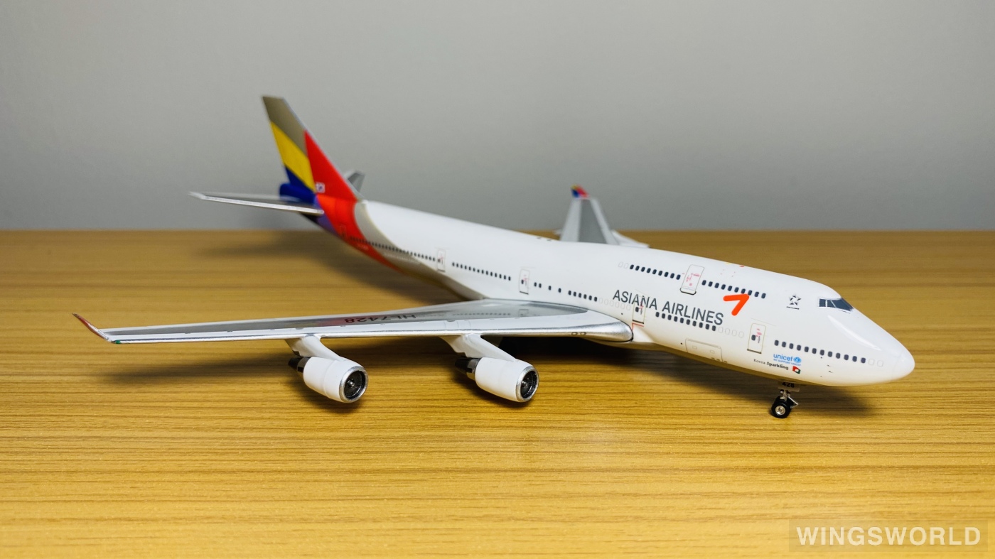 Phoenix 1:400 PH10582 Asiana 韩亚航空 Boeing 747-400 HL7428