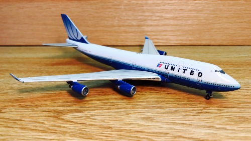 United Airlines 美国联合航空 Boeing 747-400 N197UA 2004s colors. With rolling gears. GJUAL1020 Geminijets 1:400