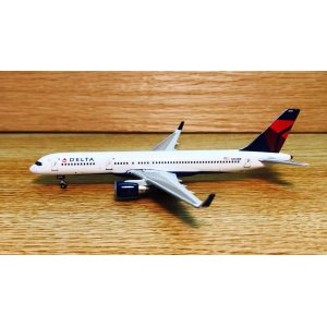 Delta Air Lines 达美航空 Boeing 757-200 N553NW  GJDAL1391 Geminijets 1:400