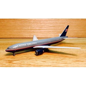 United Airlines 美国联合航空 Boeing 777-200 N799UA 1994s colors. GJUAL298 Geminijets 1:400