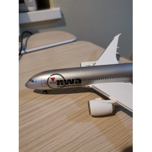 Northwest Airlines 美国西北航空 Boeing 787-8 N787US  552011 Herpa 1:200