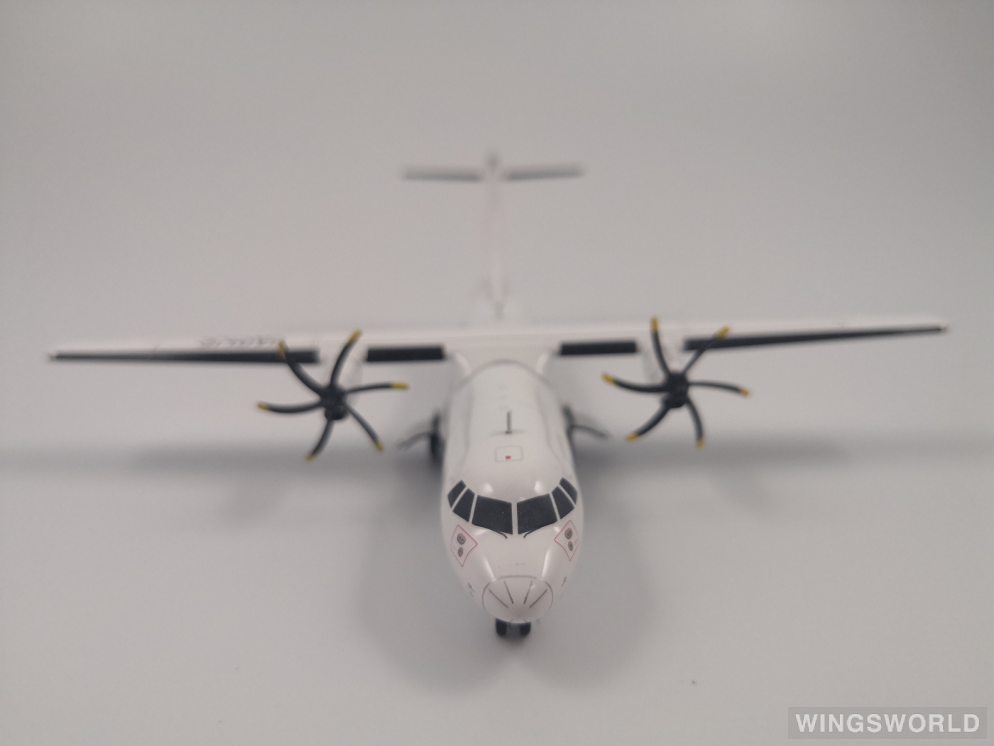 JC Wings 1:200 XX2086 Japan Airlines 日本航空 ATR 42 JA01JC
