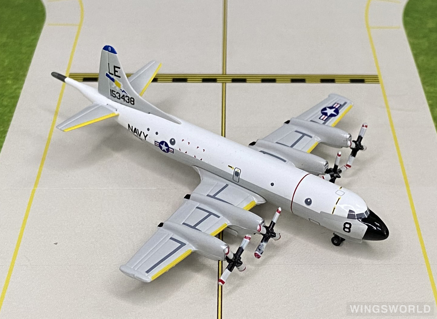 Dragon Models 1:400 55674 U.S. Navy 美国海军 Lockheed P-3 153483