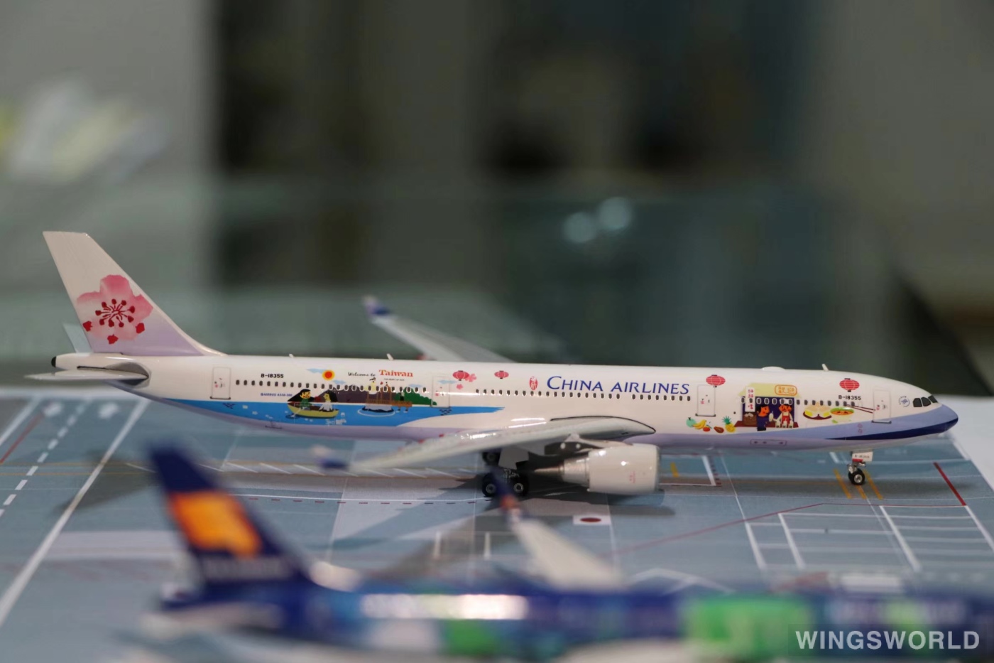 Phoenix 1:400 PH10887 China Airlines 中华航空 Airbus A330-300 B-18355