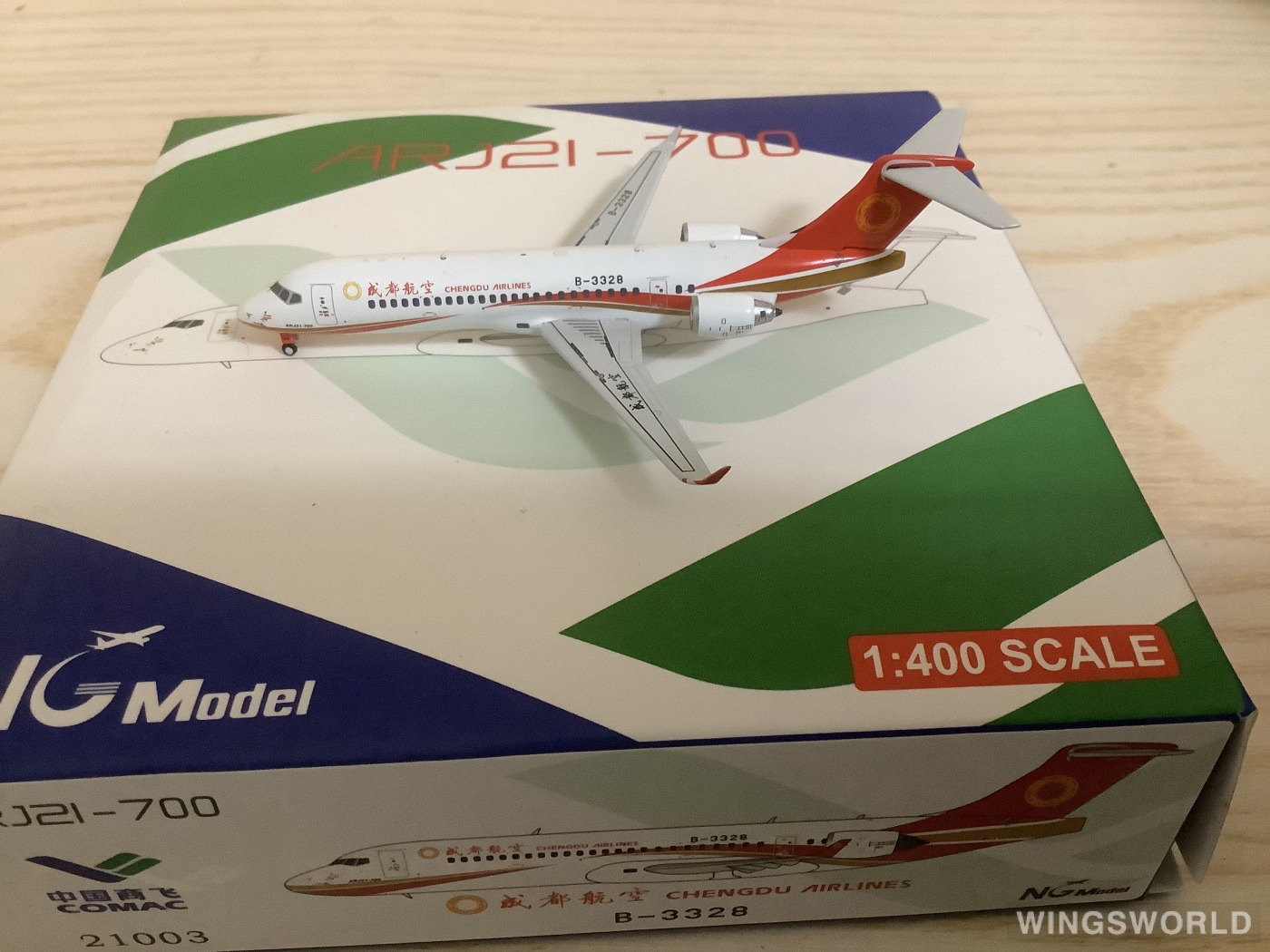 NGmodels 1:400 NG21003 Chengdu Airlines 成都航空 Comac ARJ21-700 B-3328