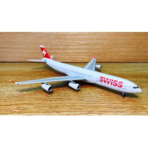 Swiss 瑞士国际航空 Airbus A340-300 HB-JMJ 2012s colors. With rolling gears. AC4HBJMJ AeroClassics 1:400