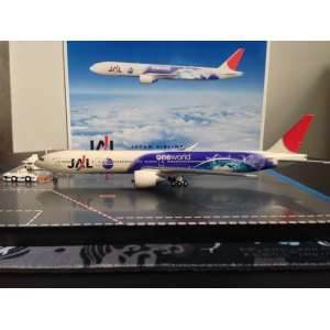 Japan Airlines 日本航空 Boeing 777-300 JA8941  561969 Herpa 1:400