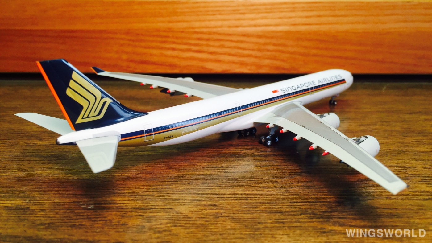 Phoenix 1:400 PH10557 Singapore Airlines 新加坡航空 Airbus A340-500 9V-SGA