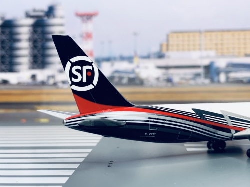 SF Airlines 顺丰航空 Boeing 767-300 B-20AV ATC40006 Tiny 微影 1:400