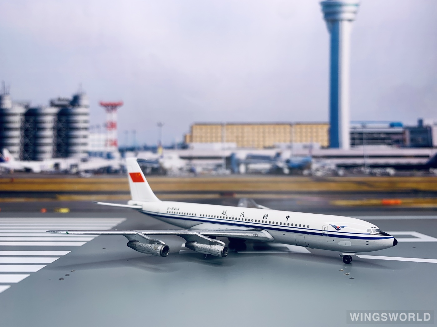 AeroClassics 1:400 AC419699B CAAC 中国民航 Boeing 707-300 B-2414