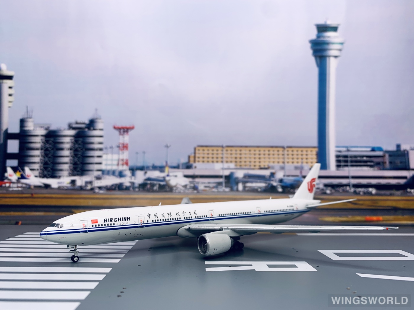 Geminijets 1:400 GJCCA1366 Air China 中国国际航空 Boeing 777-300ER B-2086