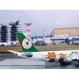 EVA Air 长荣航空 Airbus A330-300 B-16332 苹果机 AC4B16332 AeroClassics 1:400